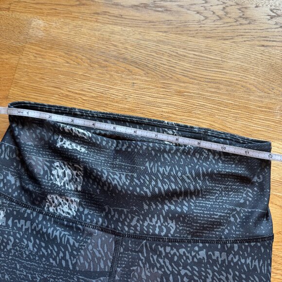 Under Armour Compression Leggings HeatGear Size Small - Picture 8 of 10